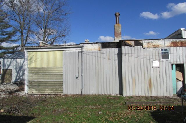209 S Poplar St, Mount Olive, IL 62069
